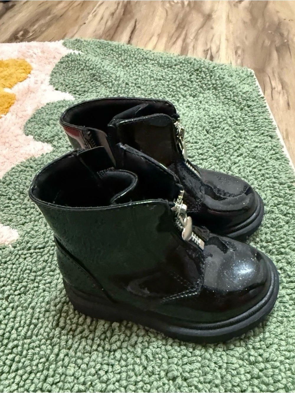 Cat & Jack Black Patent Girls Side-Zip Ankle Boots
